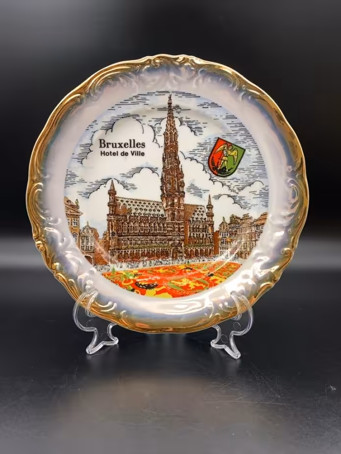 Сувенирная настенная тарелка "Bruxelles. Hotel de Ville"