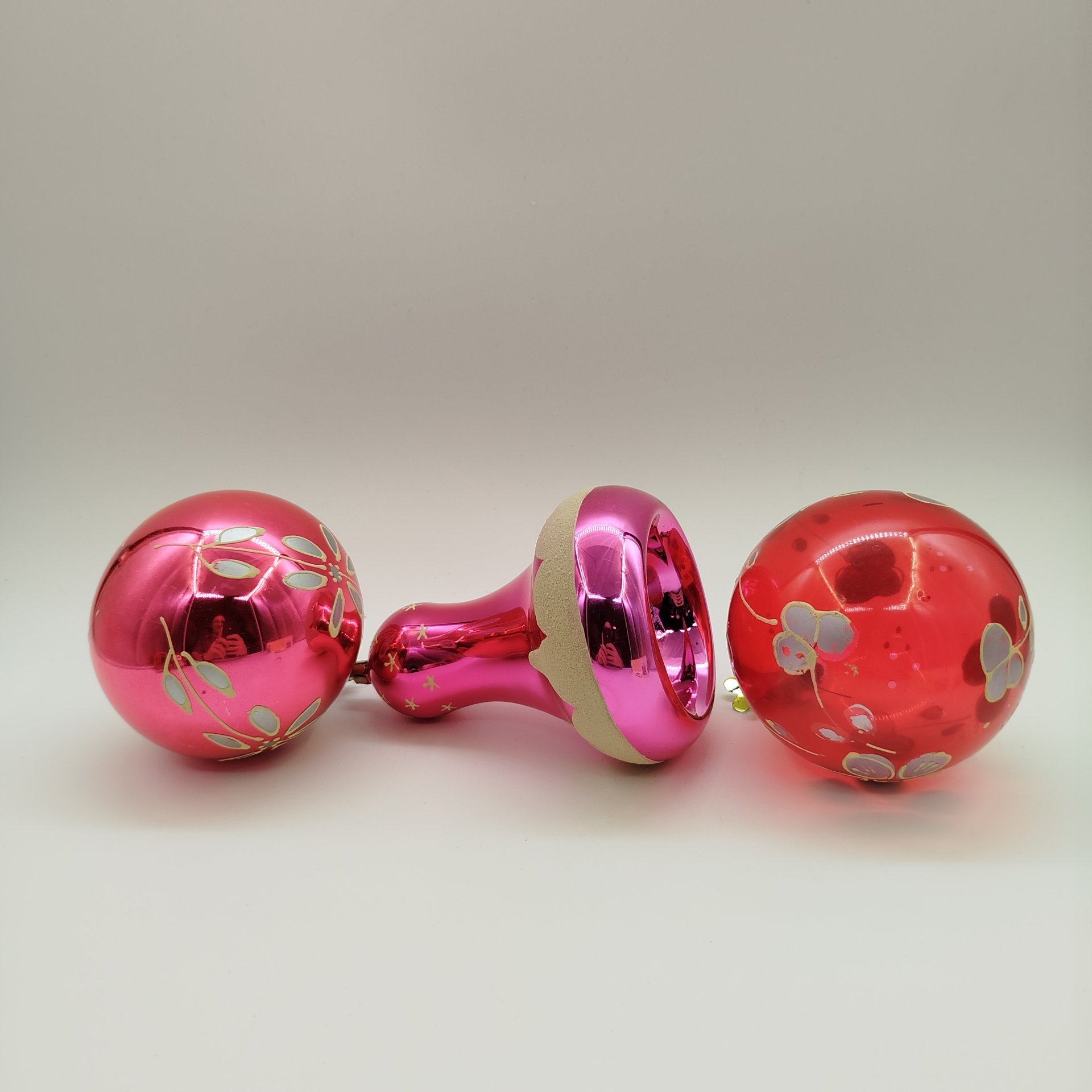 Набор из трех больших ёлочных игрушек, стекло, металл, СССР, 1970-1980 гг.