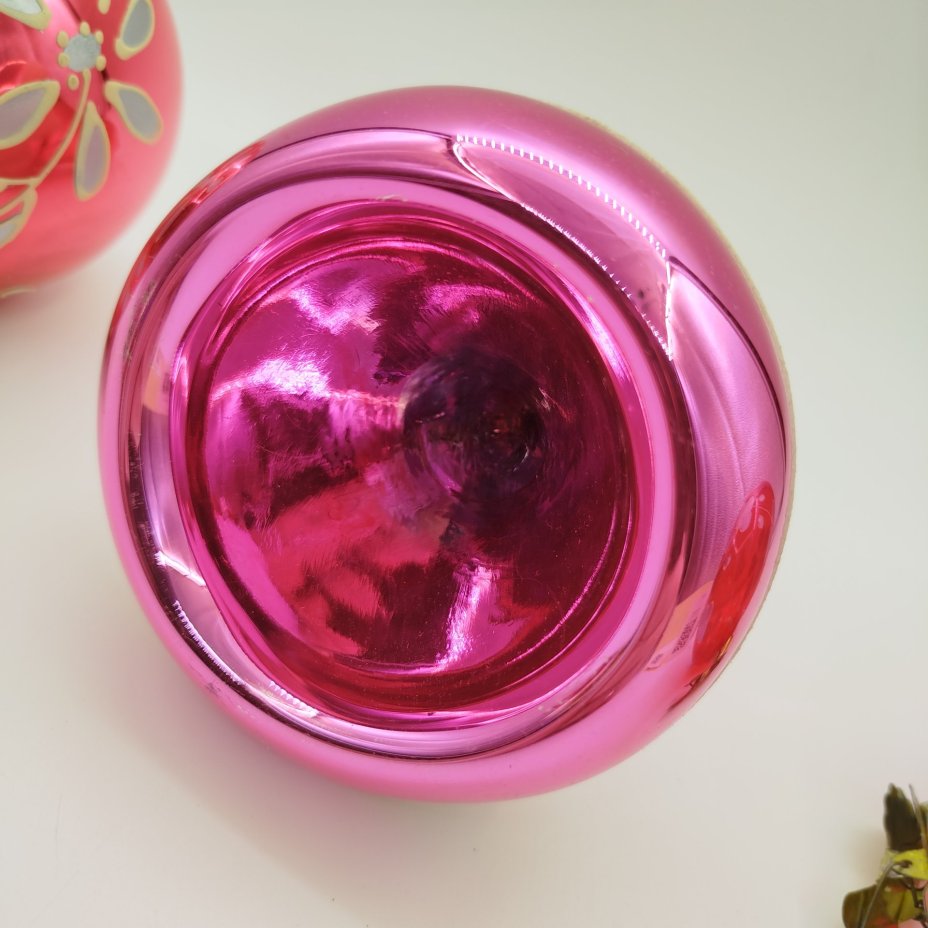 Набор из трех больших ёлочных игрушек