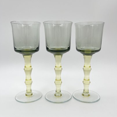 Набор из 3 бокалов "Мещерский цветок" с ножками желтого цвета, автор С. Пивоваров, хрусталь, Гусевской хрустальный завод (Гусь-Хрустальный), СССР, 1960-1980 гг.