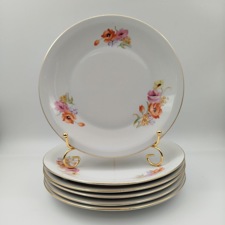 Набор из шести обеденных тарелок с цветочным декором, фарфор, деколь, золочение, Chodziez, Польша, 1964-1990 гг.