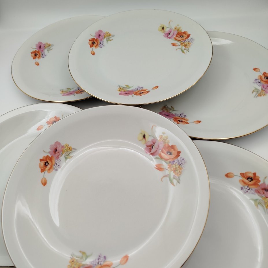 Набор из шести обеденных тарелок с цветочным декором, фарфор, деколь, золочение, Chodziez, Польша, 1964-1990 гг.