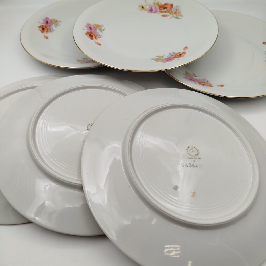 Набор из шести обеденных тарелок с цветочным декором, фарфор, деколь, золочение, Chodziez, Польша, 1964-1990 гг.