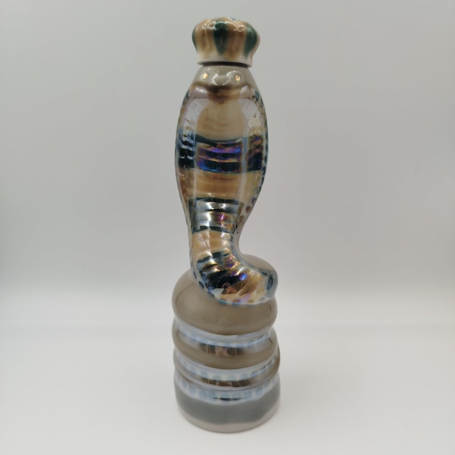 Штоф "Змея" ("Кобра"), фарфор, роспись, золочение, Полонский завод художественной керамики (Полонное ЗХК), СССР, 1973-1991 гг.