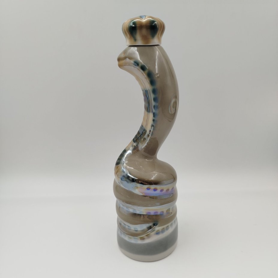 Штоф "Змея" ("Кобра"), фарфор, роспись, золочение, Полонский завод художественной керамики (Полонное ЗХК), СССР, 1973-1991 гг.