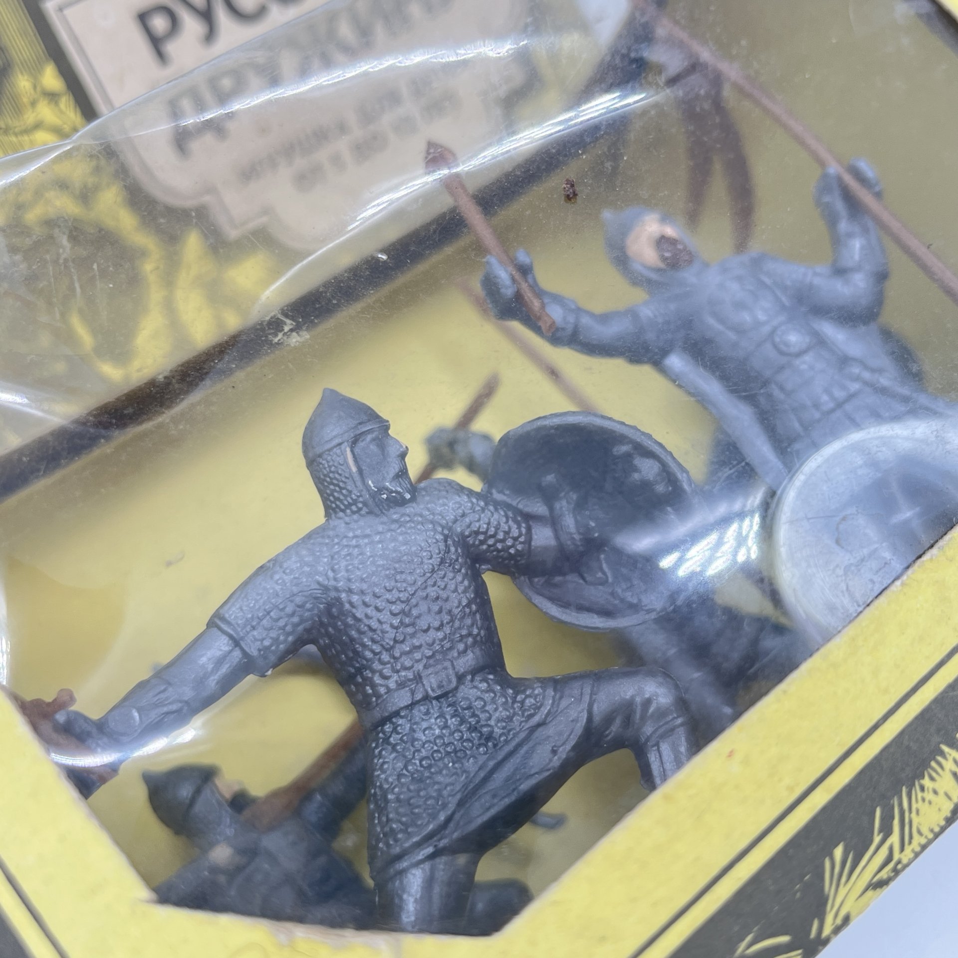 Набор солдатиков "Русская дружина", пластик, картон, печать, Московский завод игрушек «Прогресс», СССР, 1970-1990 гг.