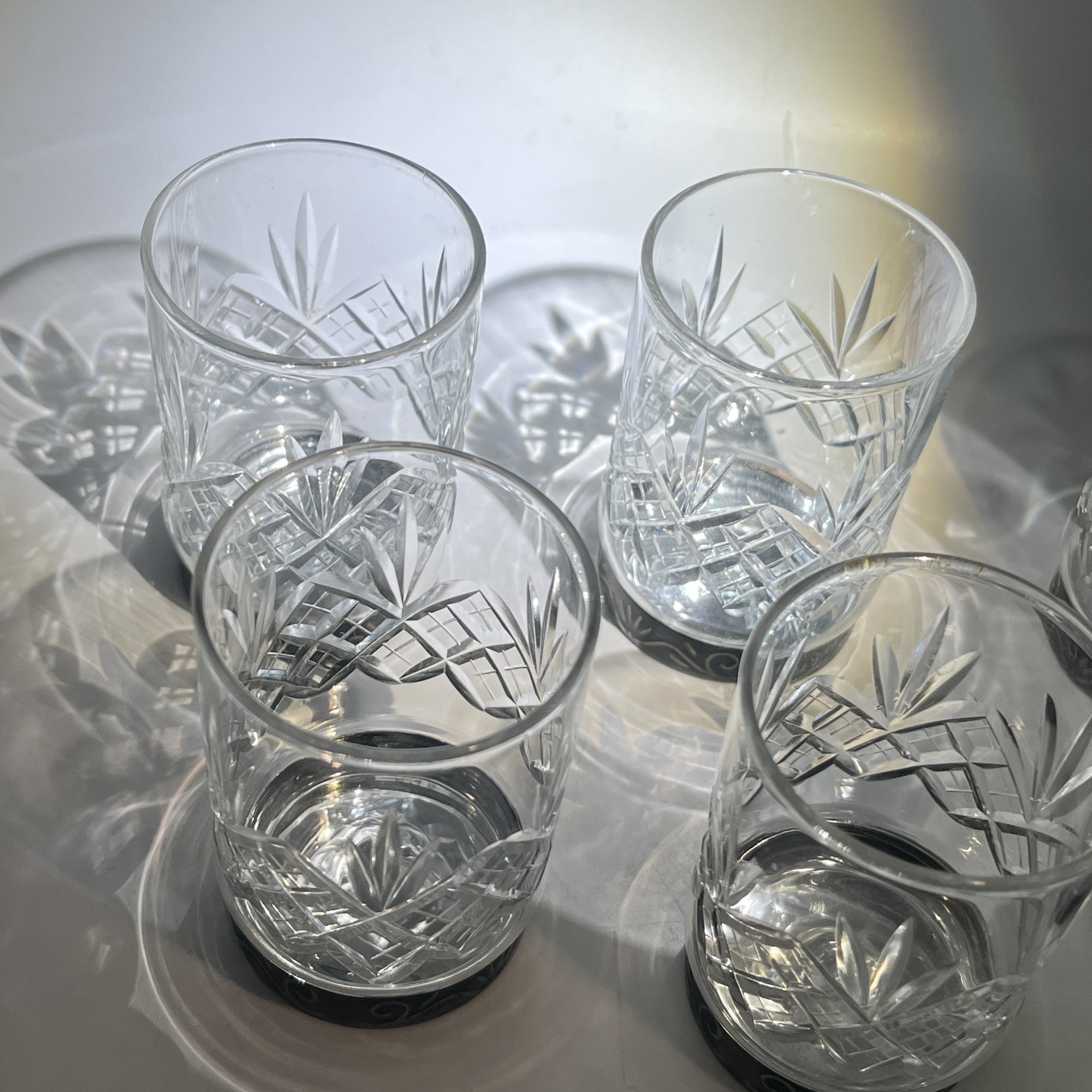 Набор из 6 стопок с металлическим основанием с геометрическим декором, хрусталь, гранение, металл, СССР, 1970-1990 гг.