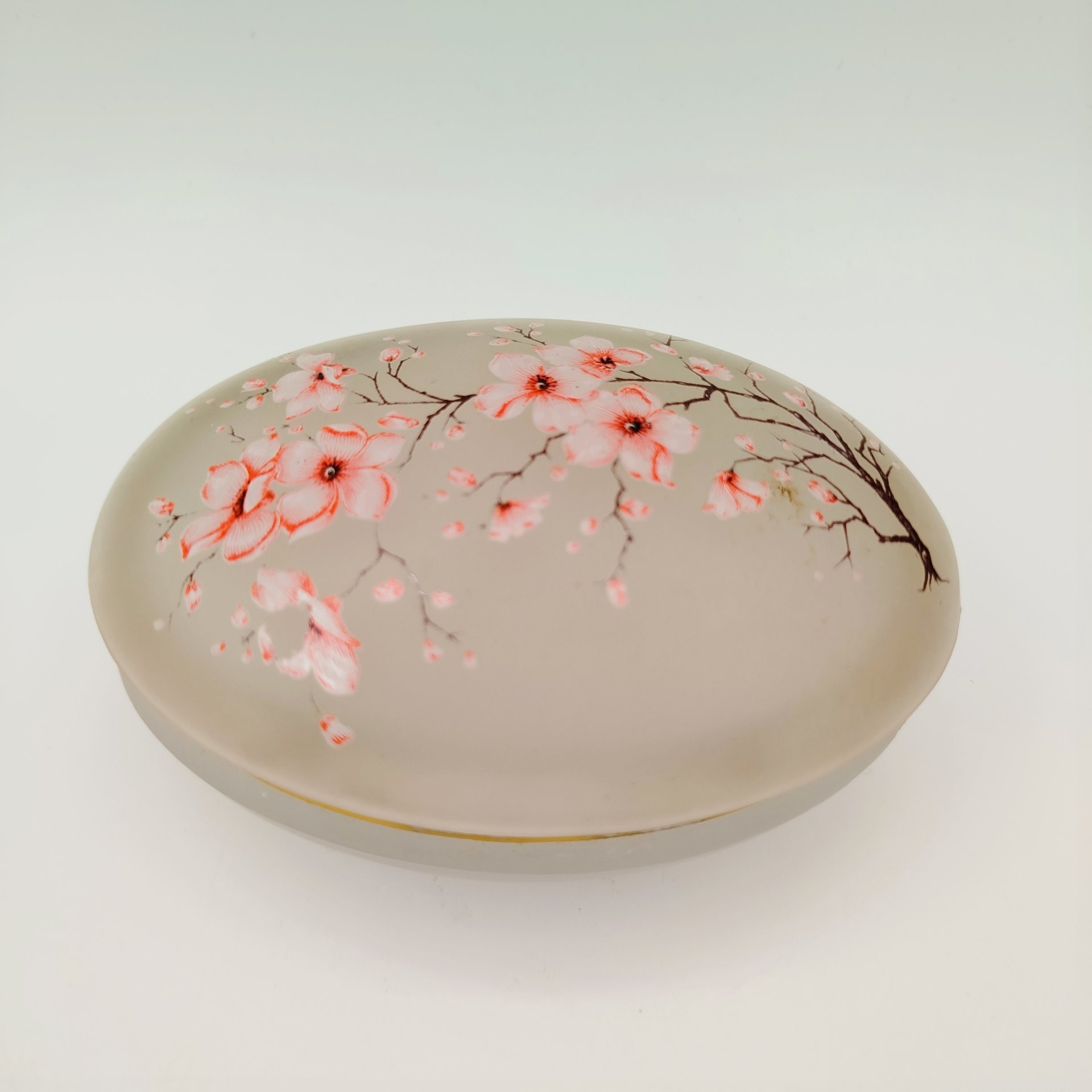 Шкатулка миниатюрная овальной формы "Цветущая сакура", стекло, металл, Западная Европа, 1985 г.