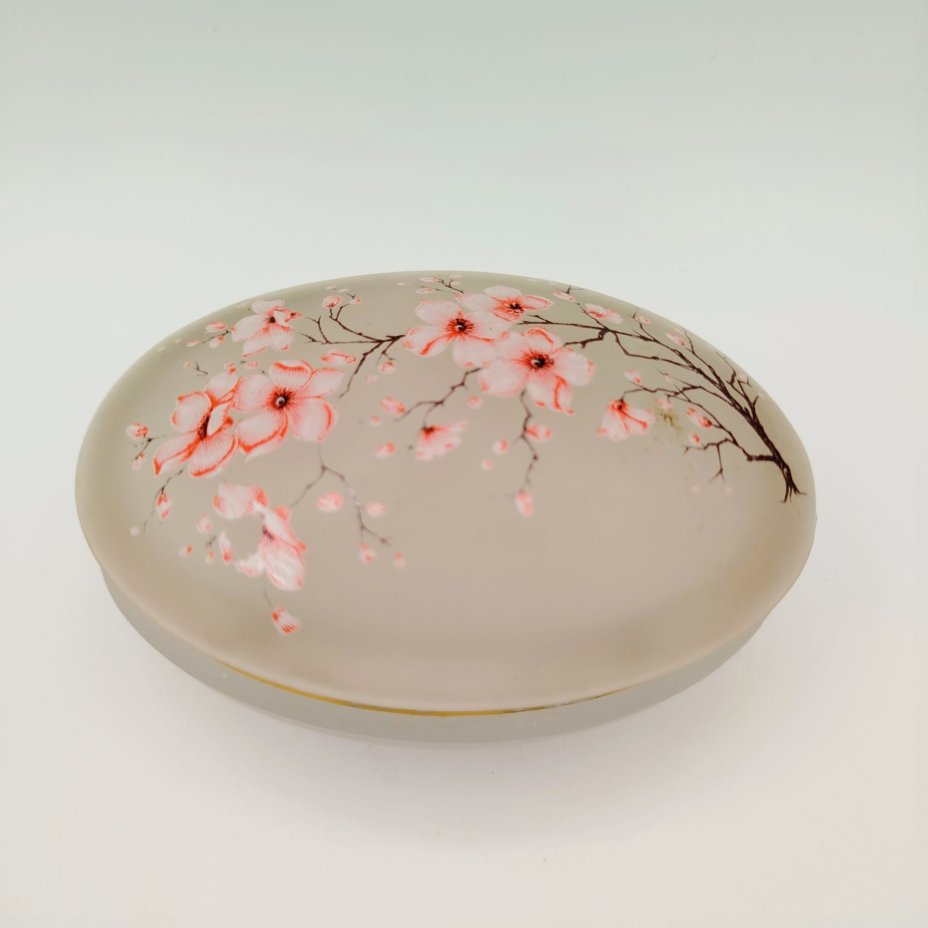 Шкатулка миниатюрная овальной формы "Цветущая сакура", стекло, металл, Западная Европа, 1985 г.