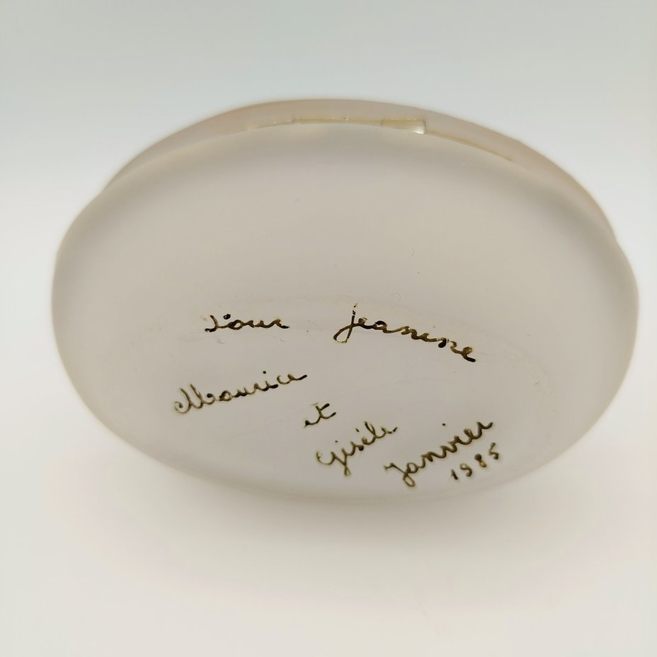 Шкатулка миниатюрная овальной формы "Цветущая сакура"