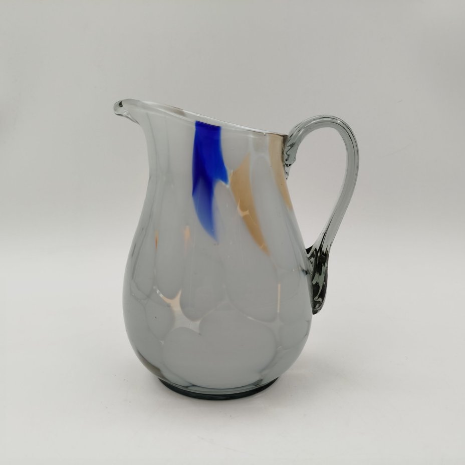 Кувшинчик с цветными вкраплениями на тулове, цветное стекло, СССР, 1960-1990 гг.