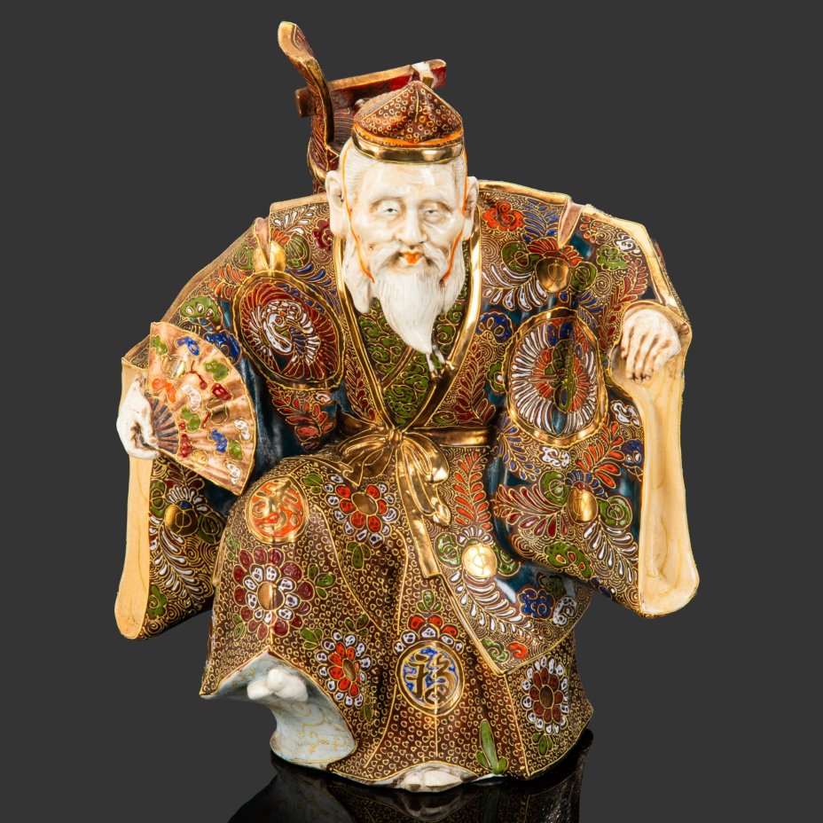 Скульптура "Дзё" (尉, «старик») из легенды  о Такасаго (高砂), фарфор, роспись, кракле, Япония, 1950-1970 гг.