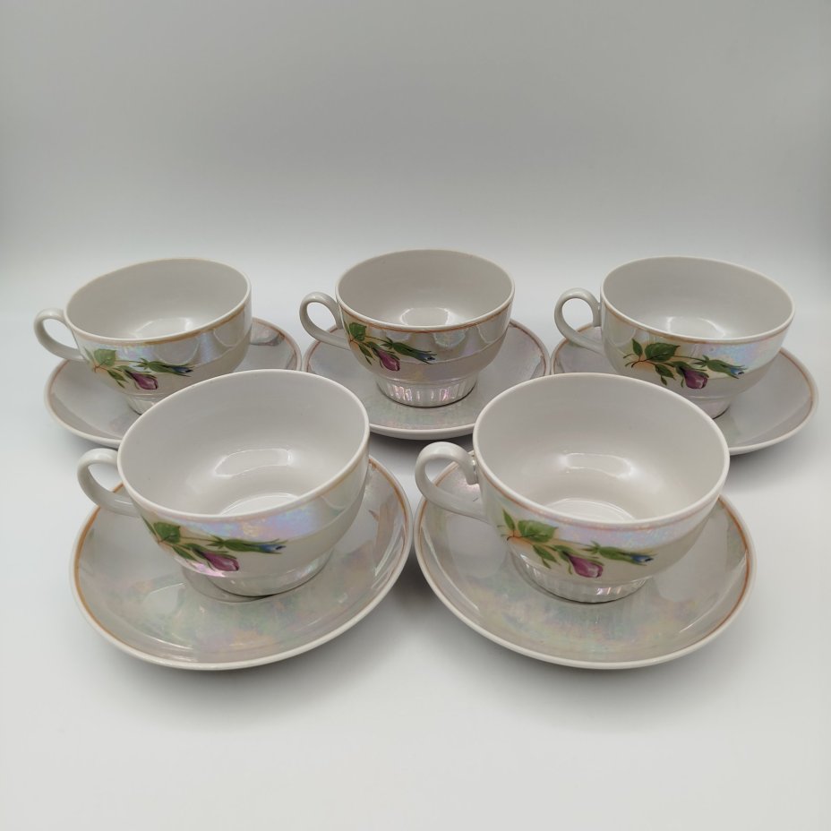 Сервиз чайный с цветочным декором на 5 персон (12 предметов), фарфор, люстр, деколь, Завод «Красный фарфорист» (Чудово, Грузинская фарфорово-фаянсовая фабрика), Российская Федерация, 1992-2005 гг.