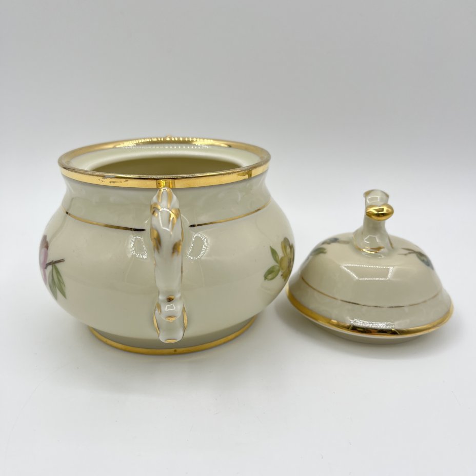 Сахарница с изображением цветущей ветви, Kjøbenhavns Porcellains Maleri (KPM)