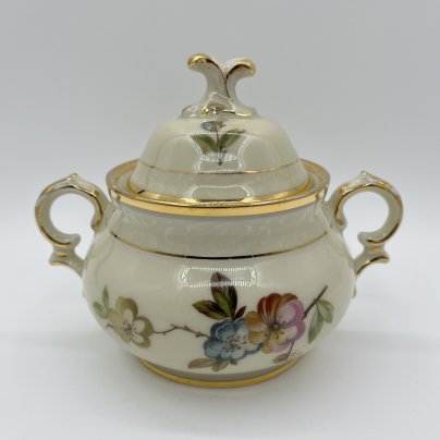 Сахарница с изображением цветущей ветви, Kjøbenhavns Porcellains Maleri (KPM)