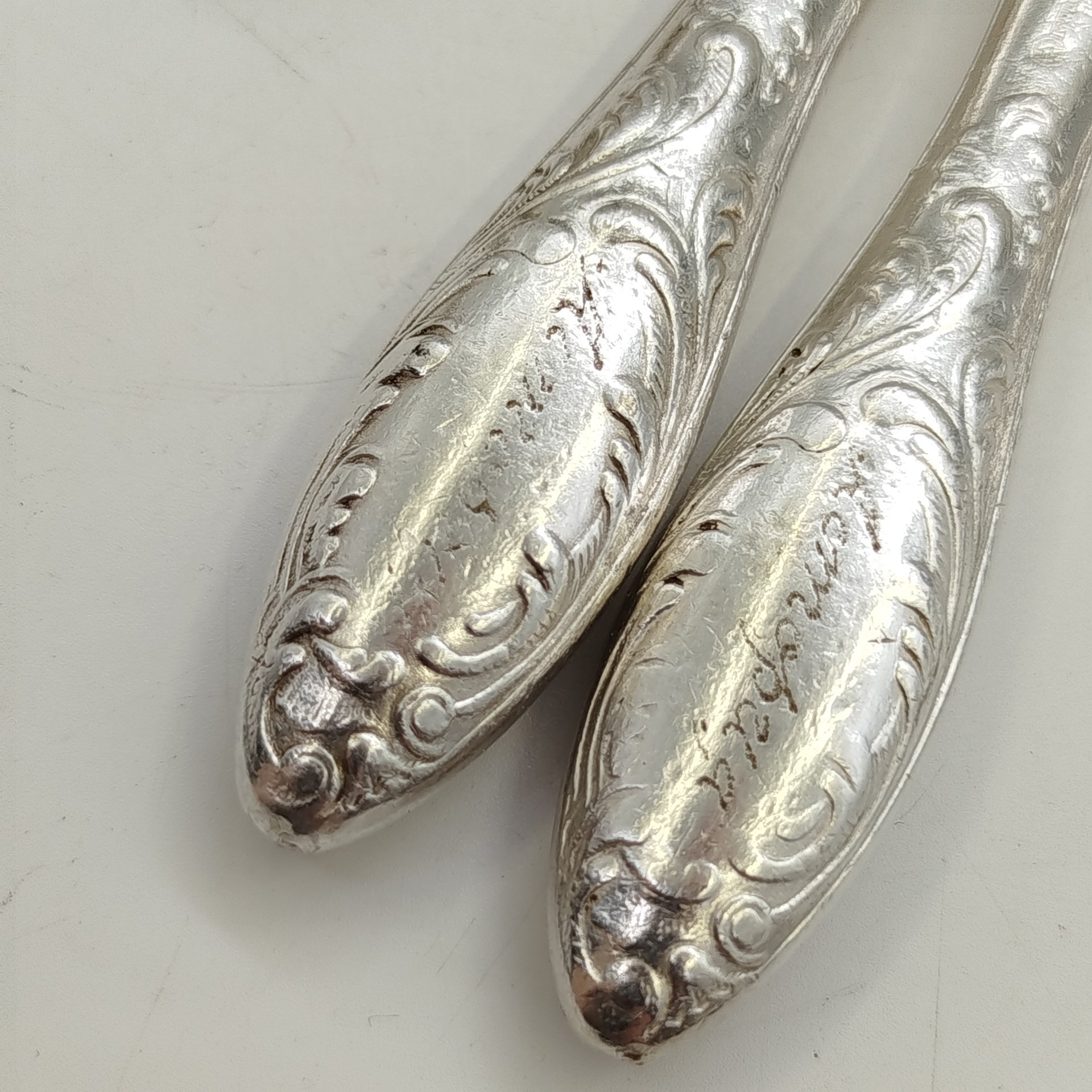 Набор из семи закусочных/десертных ножей "Пламя", мНЦ (медь-никель-цинк), сталь, Кольчугинский завод цветных металлов, СССР, 1960-1980 гг.