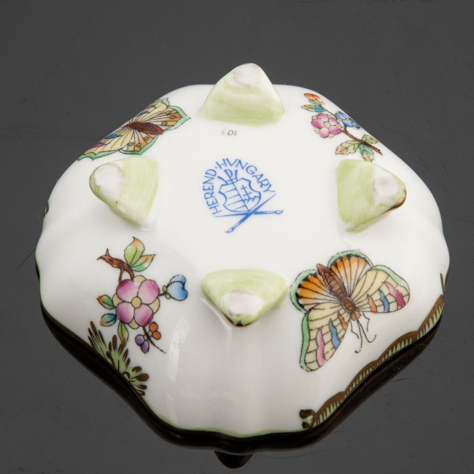 Шкатулка из серии "Queen Victoria" (Королева Виктория), Herend (Херенд)