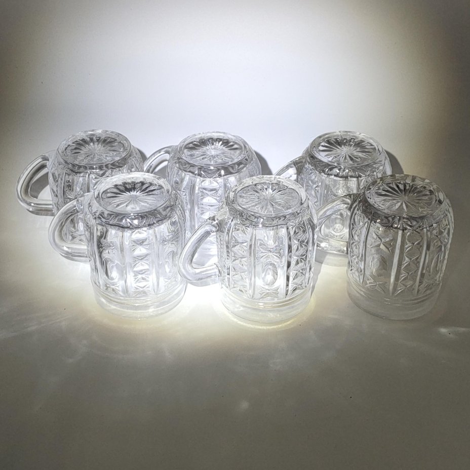 Набор кружек с рельефным декором на 6 персон