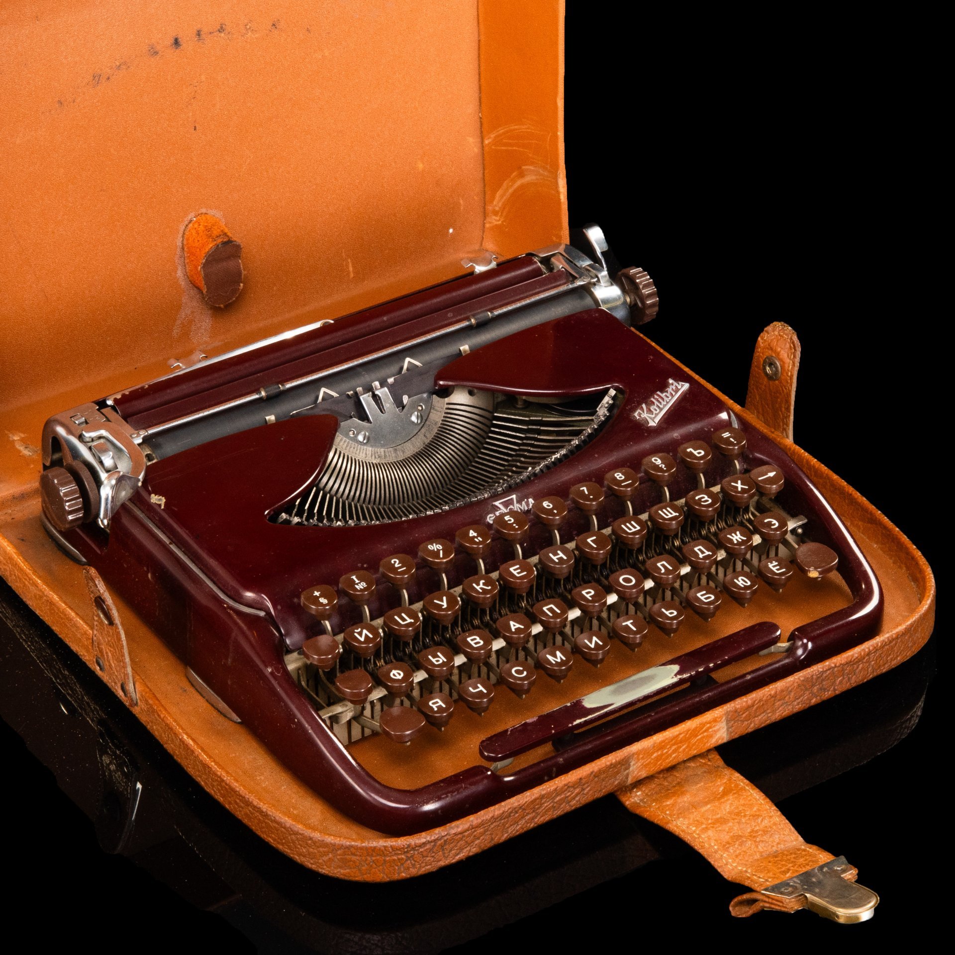 Машинка печатная "Groma Kolibri" в оригинальном кофре, VEB Mechanik Groma Markersdorf