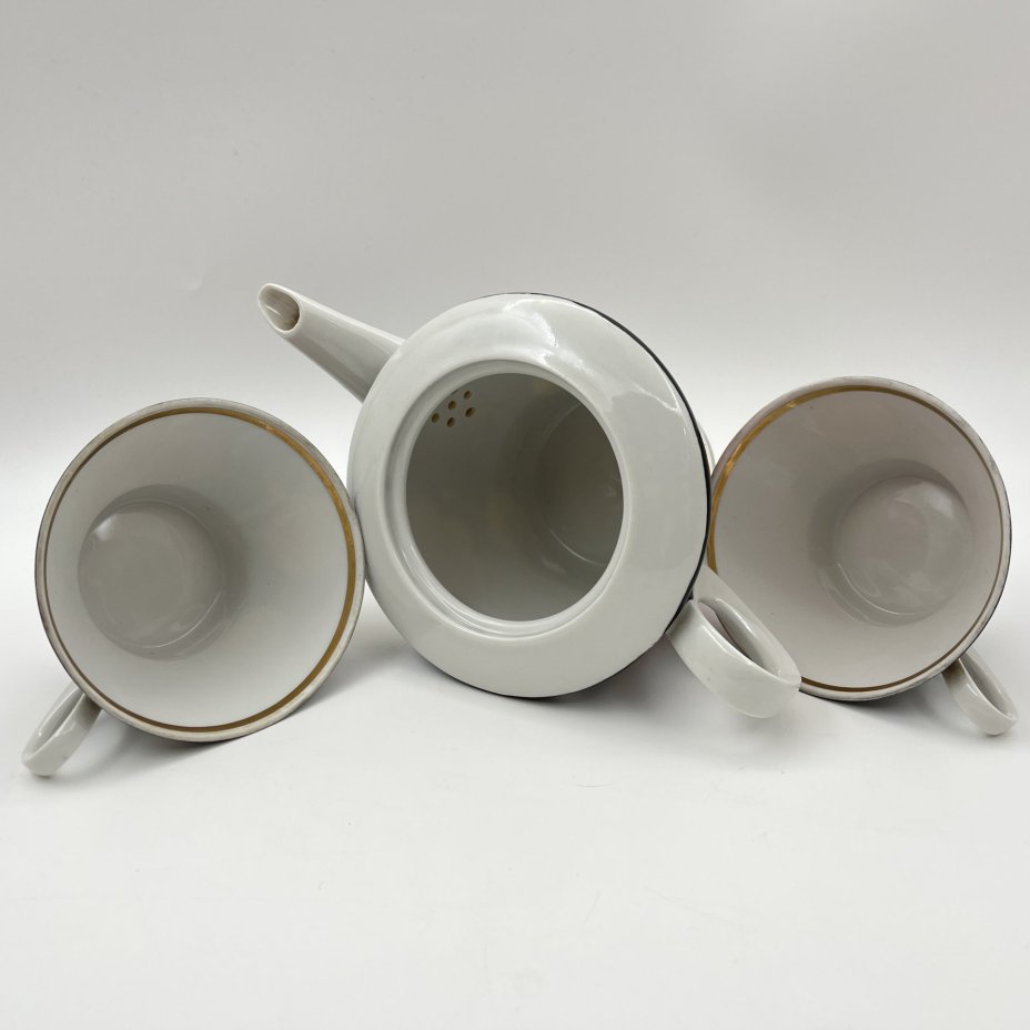 Набор чайный на 2 персоны "Цветы на черном", автор росписи Яснецов В.К. (10 предметов), фарфор, крытье, роспись, золочение, Дулевский фарфоровый завод (Дулёво), СССР, 1966 г.