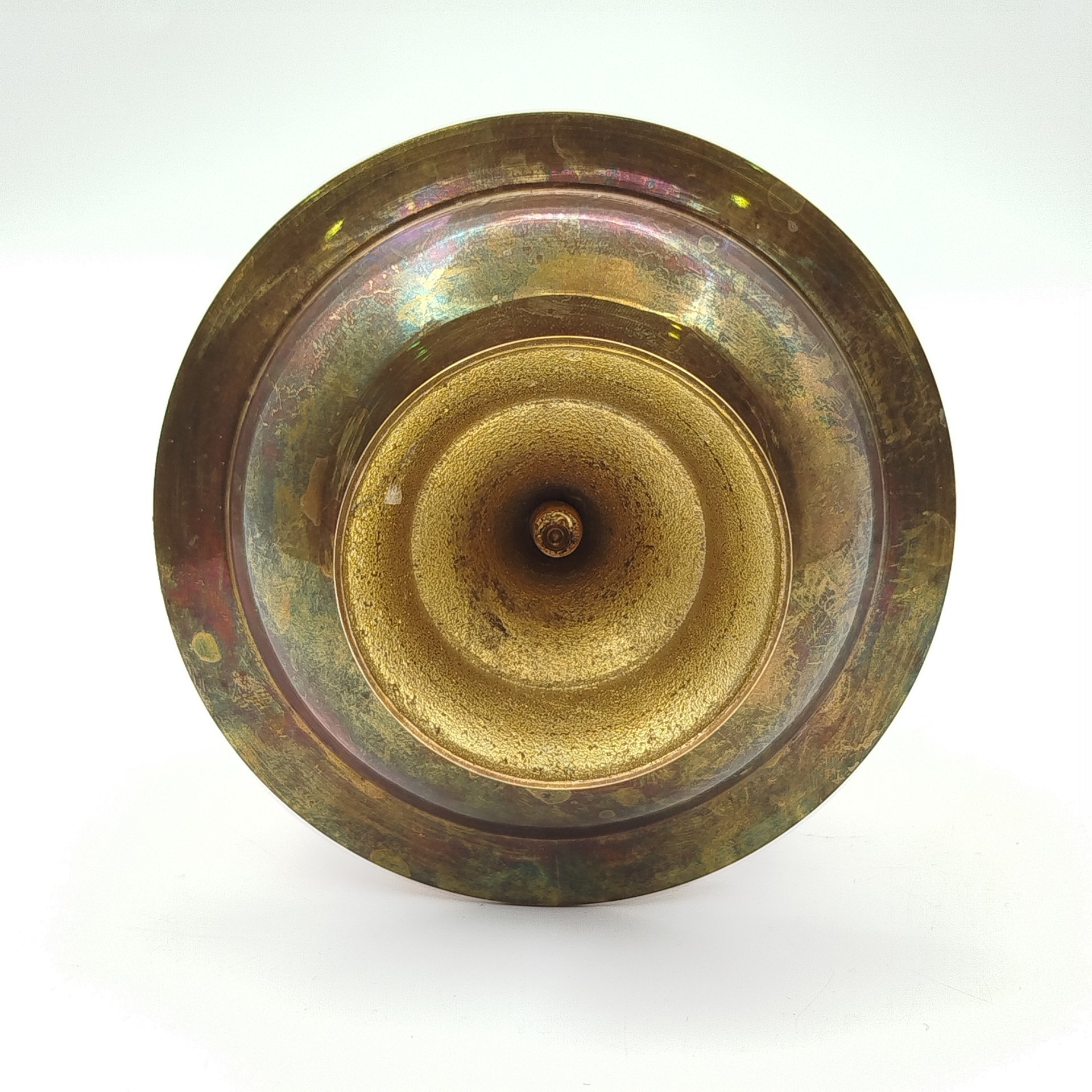 Карандашница вазообразной формы на квадратной подставке