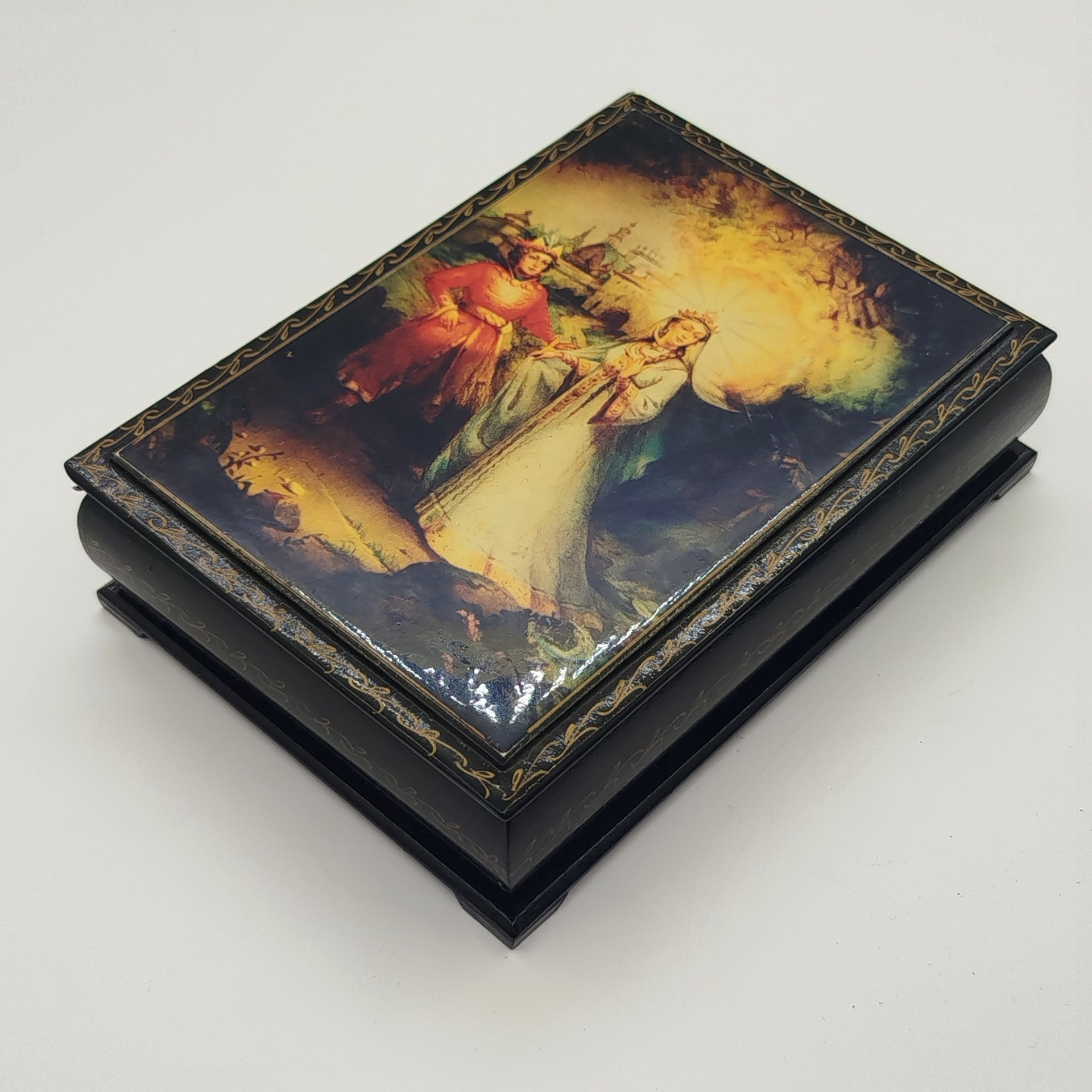 Шкатулка "Князь Гвидон и Царевна"