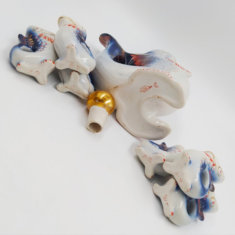 Набор для крепких напитков "Рыба" (штоф и 6 стопок), автор А.Д. Барамидзе, фарфор, роспись, золочение, Городницкий фарфоровый завод, СССР, 1960-1970 гг.