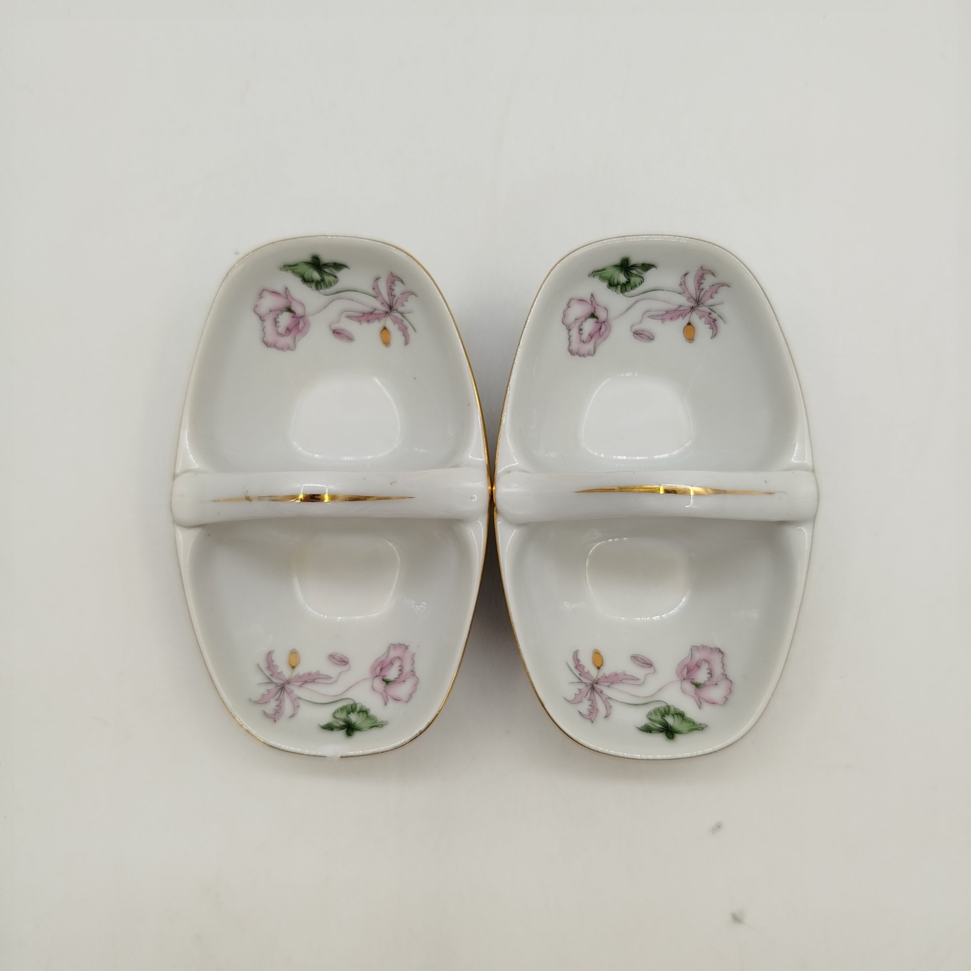 Набор из двух менажниц на две секции с растительным декором, фарфор, деколь, золочение, Concordia Lesov, Чехословакия, 1970-1991 гг.