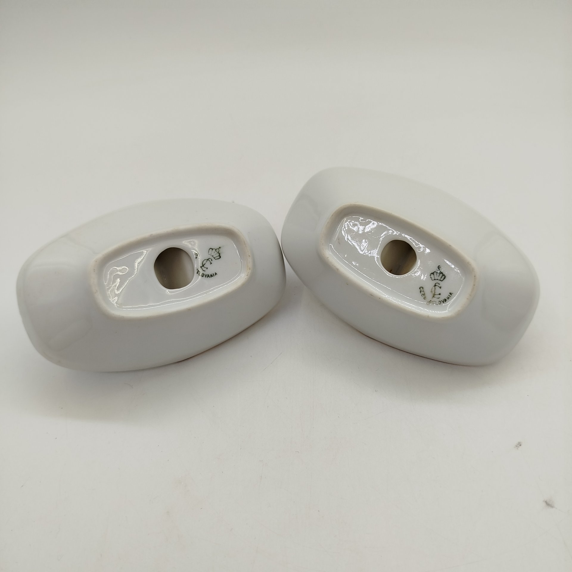 Набор из двух менажниц на две секции с растительным декором, фарфор, деколь, золочение, Concordia Lesov, Чехословакия, 1970-1991 гг.