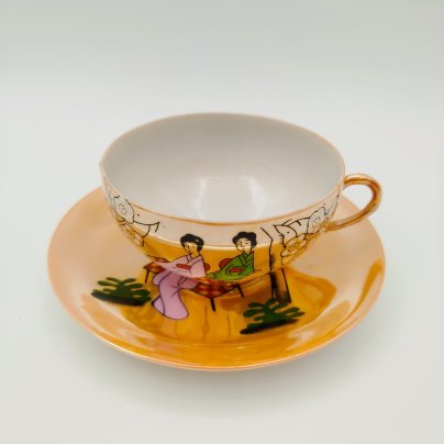 Чайно-кофейная пара с изображением гейши на дне чашки, фарфор, роспись, люстр, литофания, Япония, 1980-2000 гг.