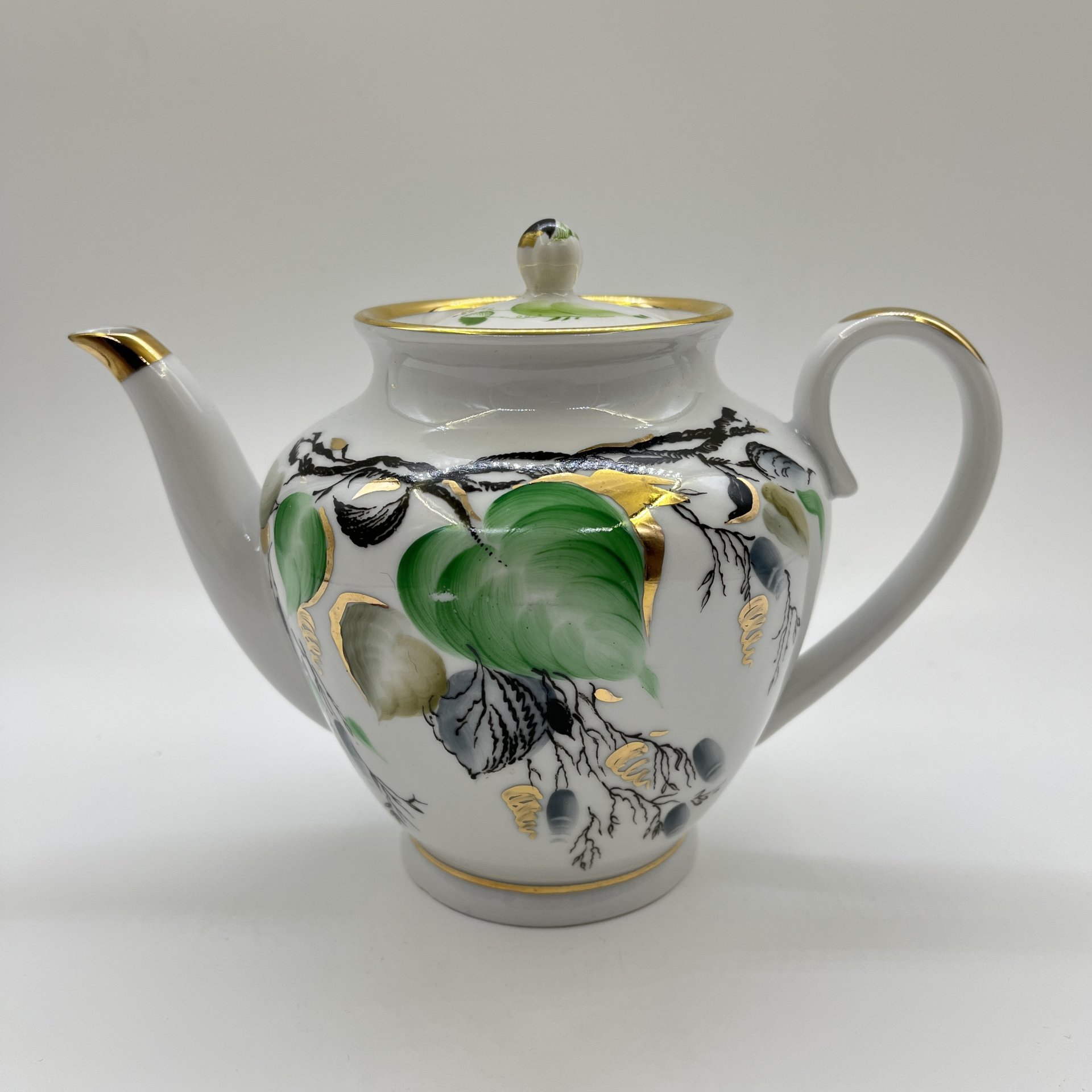 Чайник заварочный "Берёзка" (крышка в подборе), фарфор, золочение, роспись, Ленинградский фарфоровый завод (ЛФЗ), СССР, 1970-1986 гг.