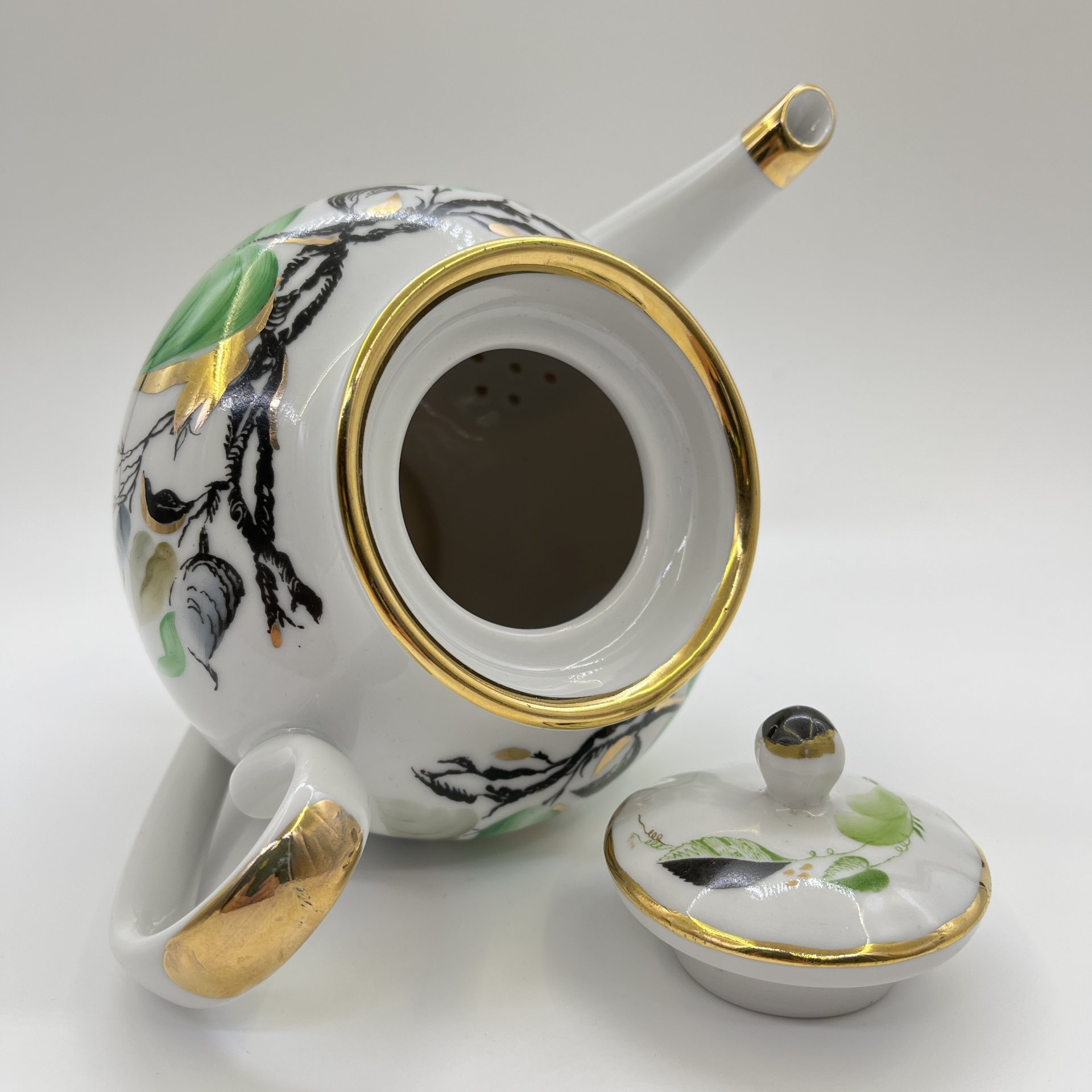 Чайник заварочный "Берёзка" (крышка в подборе), фарфор, золочение, роспись, Ленинградский фарфоровый завод (ЛФЗ), СССР, 1970-1986 гг.