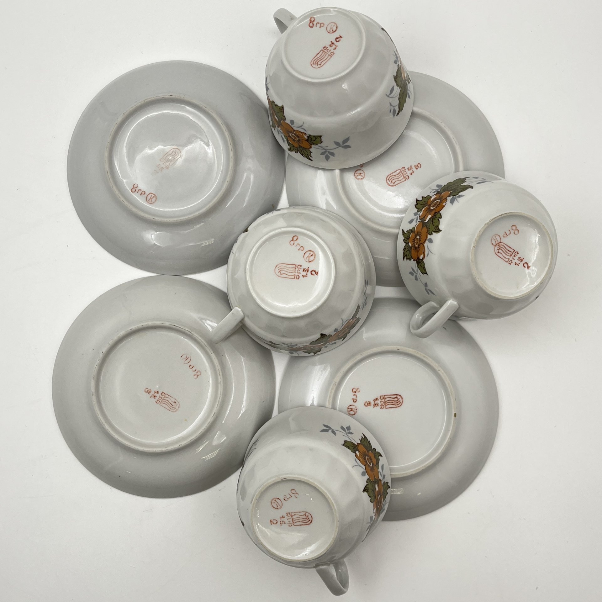 Набор чайных пар на 4 персоны с цветочным декором, фарфор, деколь, золочение, Рижский фарфорово-фаянсовый завод, СССР, 1970-1980 гг.