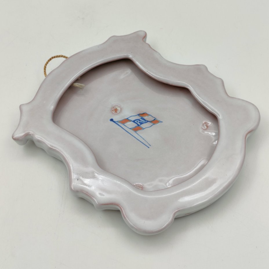 Настенное украшение (плакетка) в виде герба Нидерландов