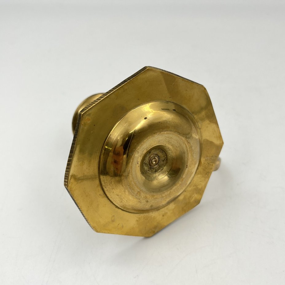 Подсвечник переносной на одну свечу, украшенный перламутровыми вставками