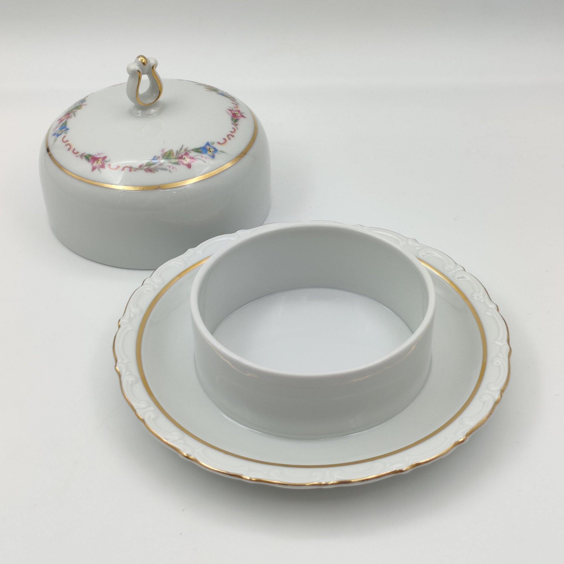 Масленка с цветочным декором, фарфор, деколь, золочение, Kahla, Германия, 1937-1957 гг.