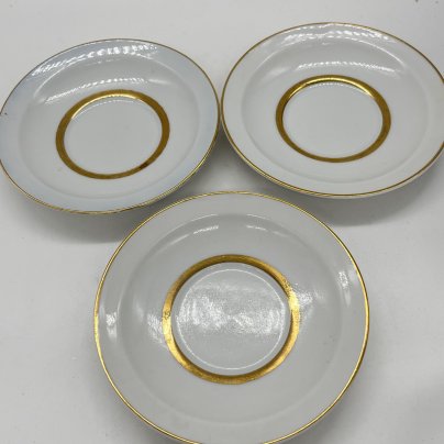 Три блюдца с золотой каймой, фарфор, золочение, Ленинградский фарфоровый завод (ЛФЗ), СССР, 1960-1980 гг.