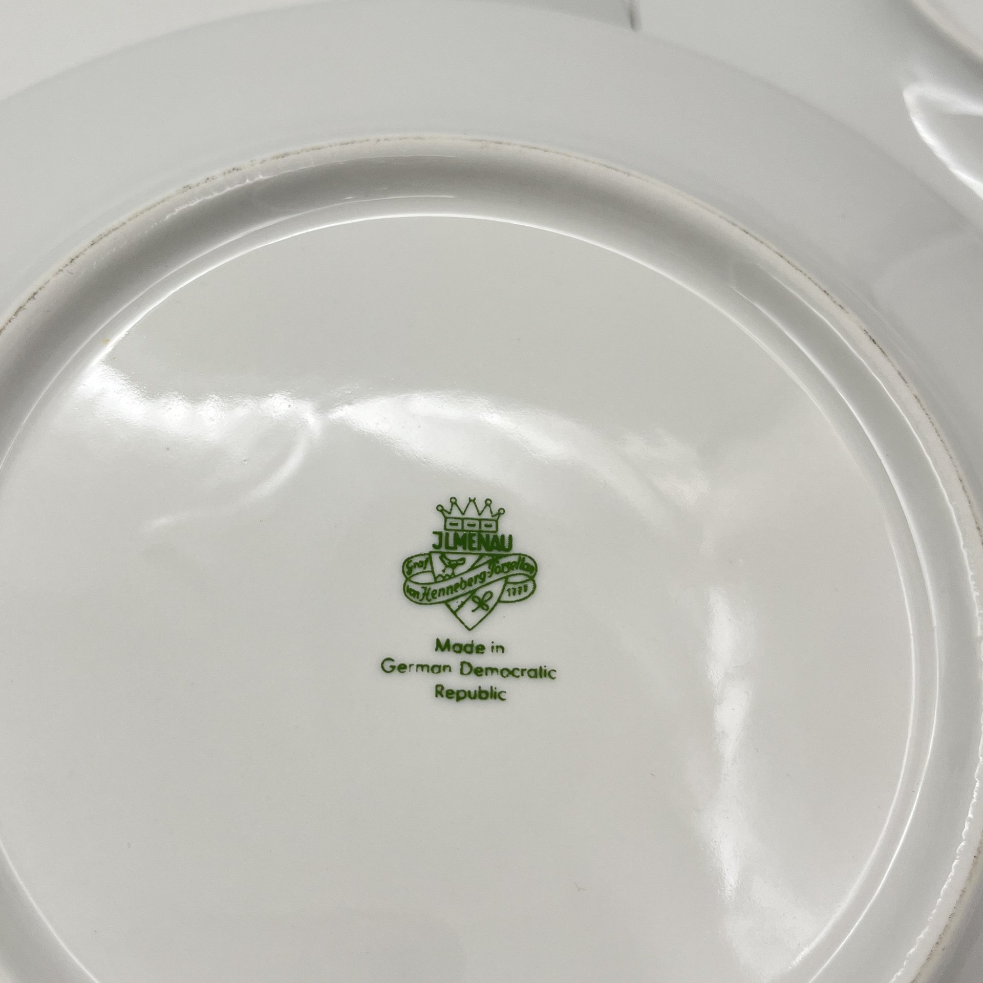 Набор тарелок "Ягоды и фрукты" на 6 персон (18 предметов), фарфор, деколь, золочение, Graf Von Henneberg Porzellan, 1777 Jlmenau, ГДР, 1970-1980 гг.