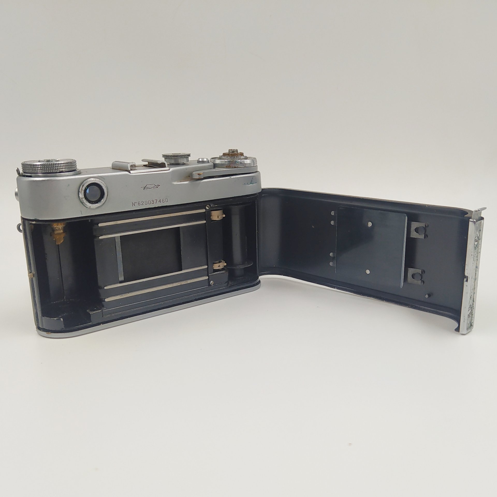 Фотоаппарат "Зоркий-6" с объективом "Индустар-26м" в оригинальном кофре, Красногорский механический завод (КМЗ)