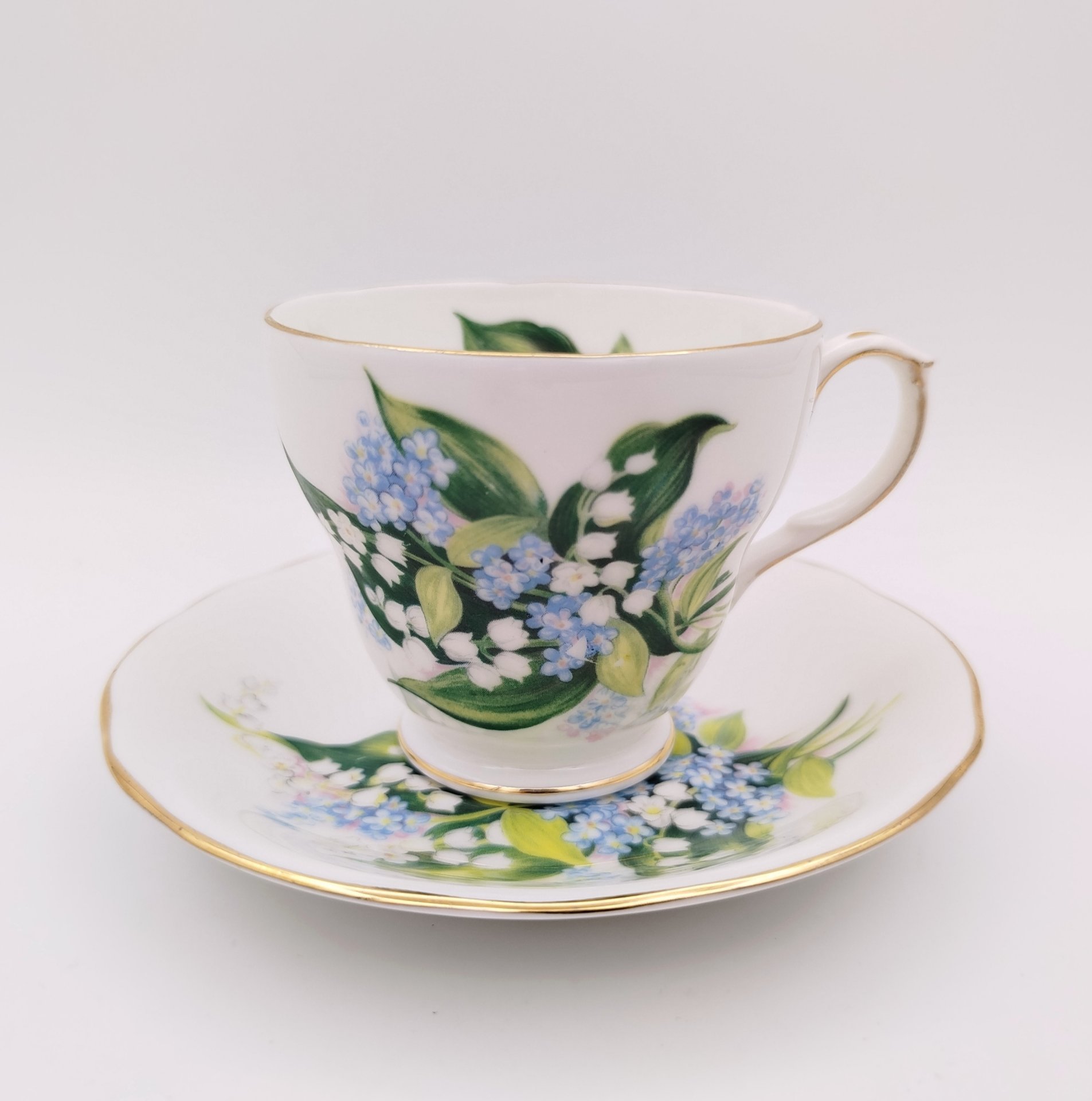 Чайно-кофейная пара "Lily of the valley", ("Ландыши"), мануфактура Royal Winchester