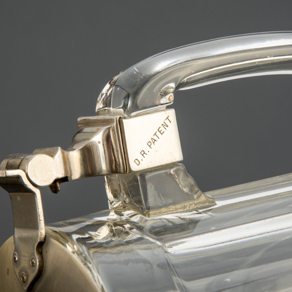 Винтажная пивная кружка с крышкой DRP (Deutsches Reichs Patent.)339964, лаконичной формы