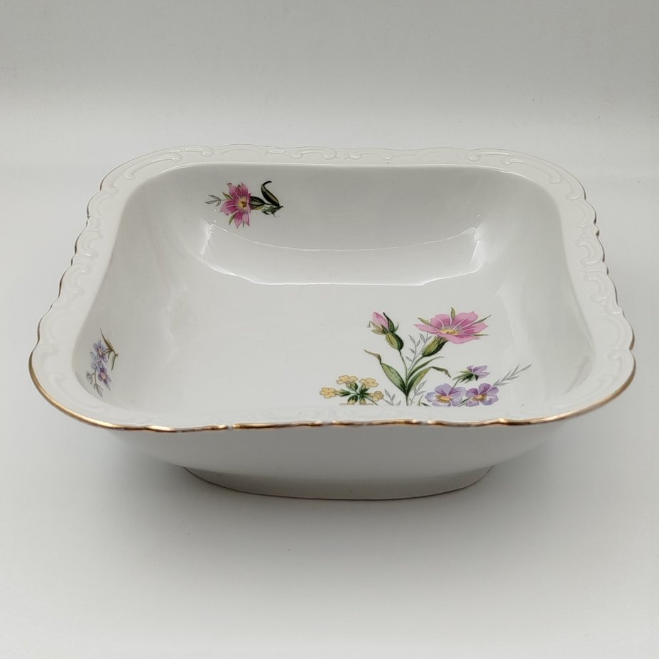 Салатник квадратной формы с декором в виде полевых цветов, фарфор, деколь, золочение, Kahla, ГДР, 1960-1990 гг.