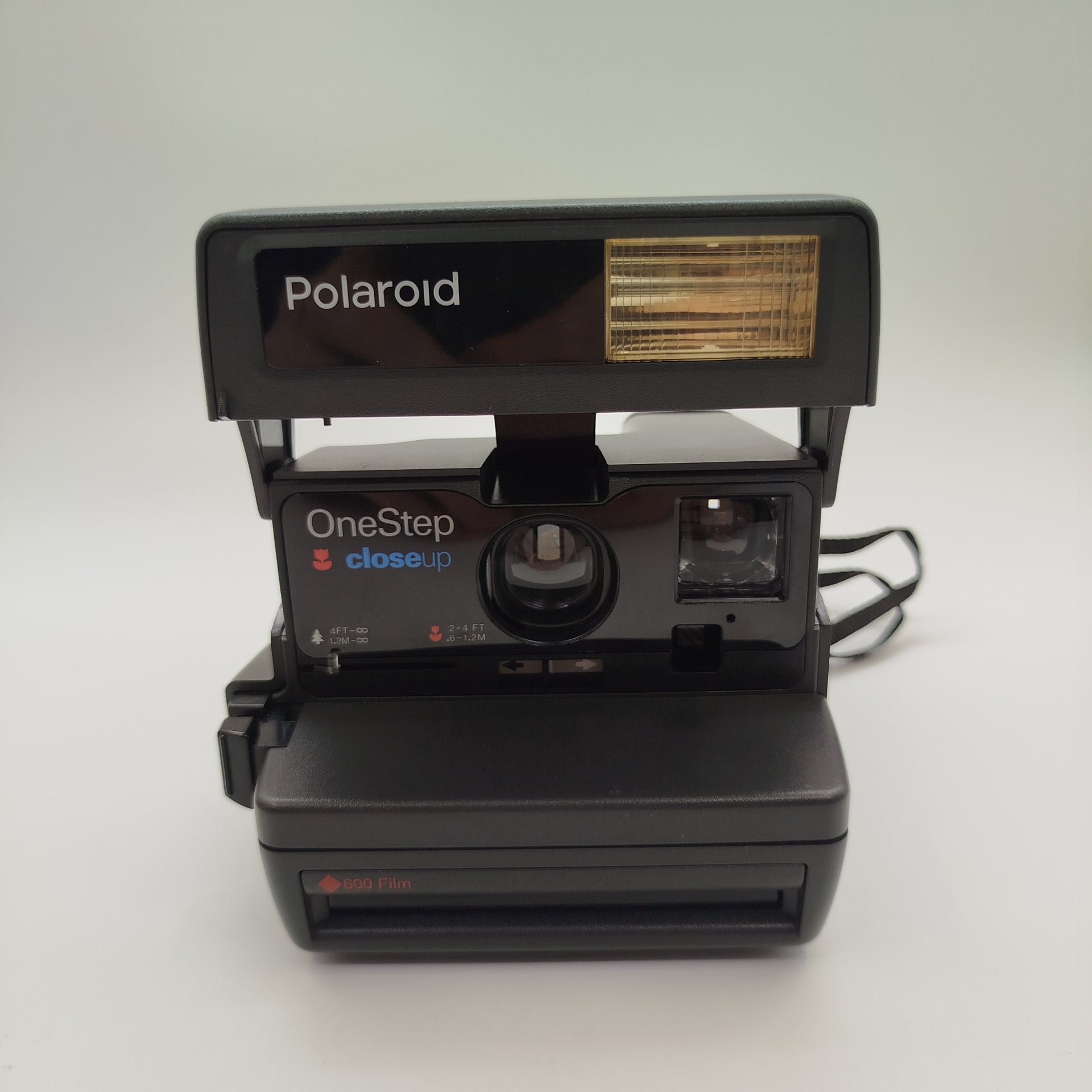 Фотоаппарат Polaroid OneStep closeup в родной упаковке, пластик, металл, картон, Polaroid, Великобритания, 1990-2000 гг., Polaroid