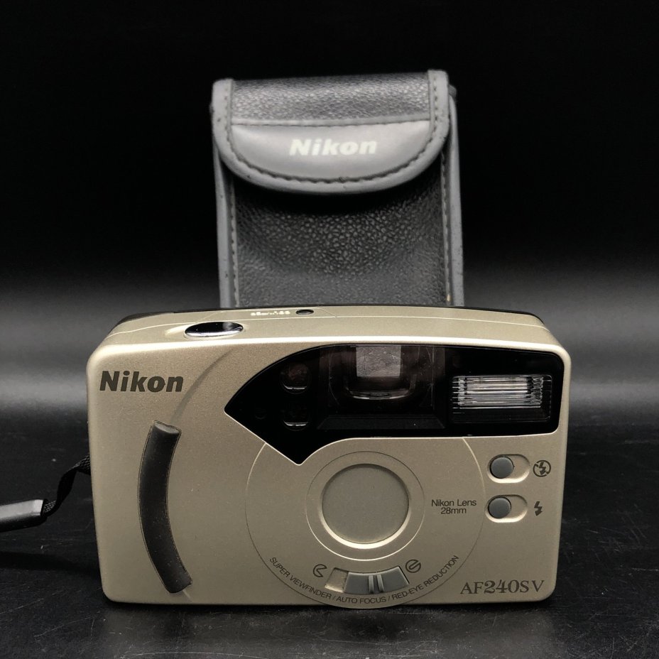Фотоаппарат пленочный "Nikon AF240SV" в оригинальном чехле