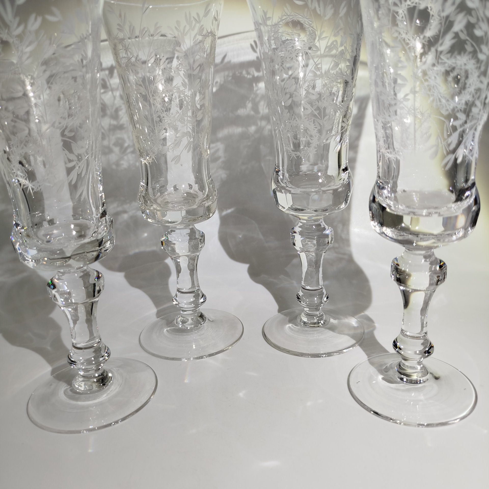 Набор из четырех фужеров "Нектар", автор Смирнова Л.Д., хрусталь, гравировка, Ленинградский завод художественного стекла (ЛЗХС), СССР, 1970-1980 гг.