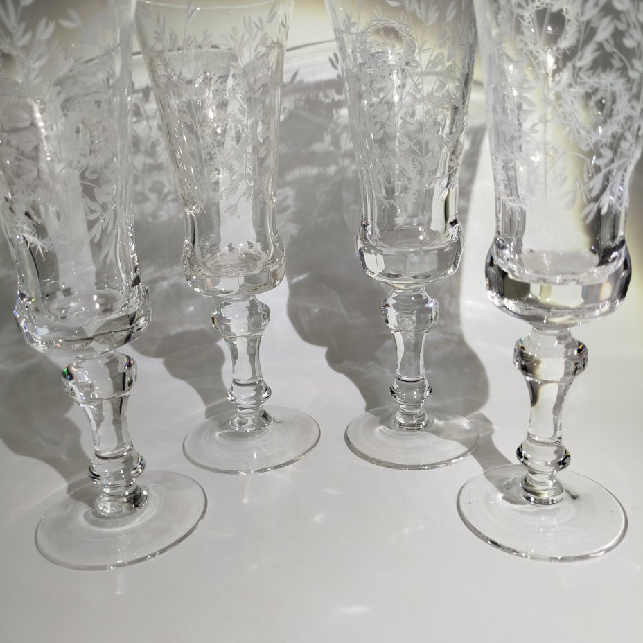 Набор из четырех фужеров "Нектар", автор Смирнова Л.Д., хрусталь, гравировка, Ленинградский завод художественного стекла (ЛЗХС), СССР, 1970-1980 гг.