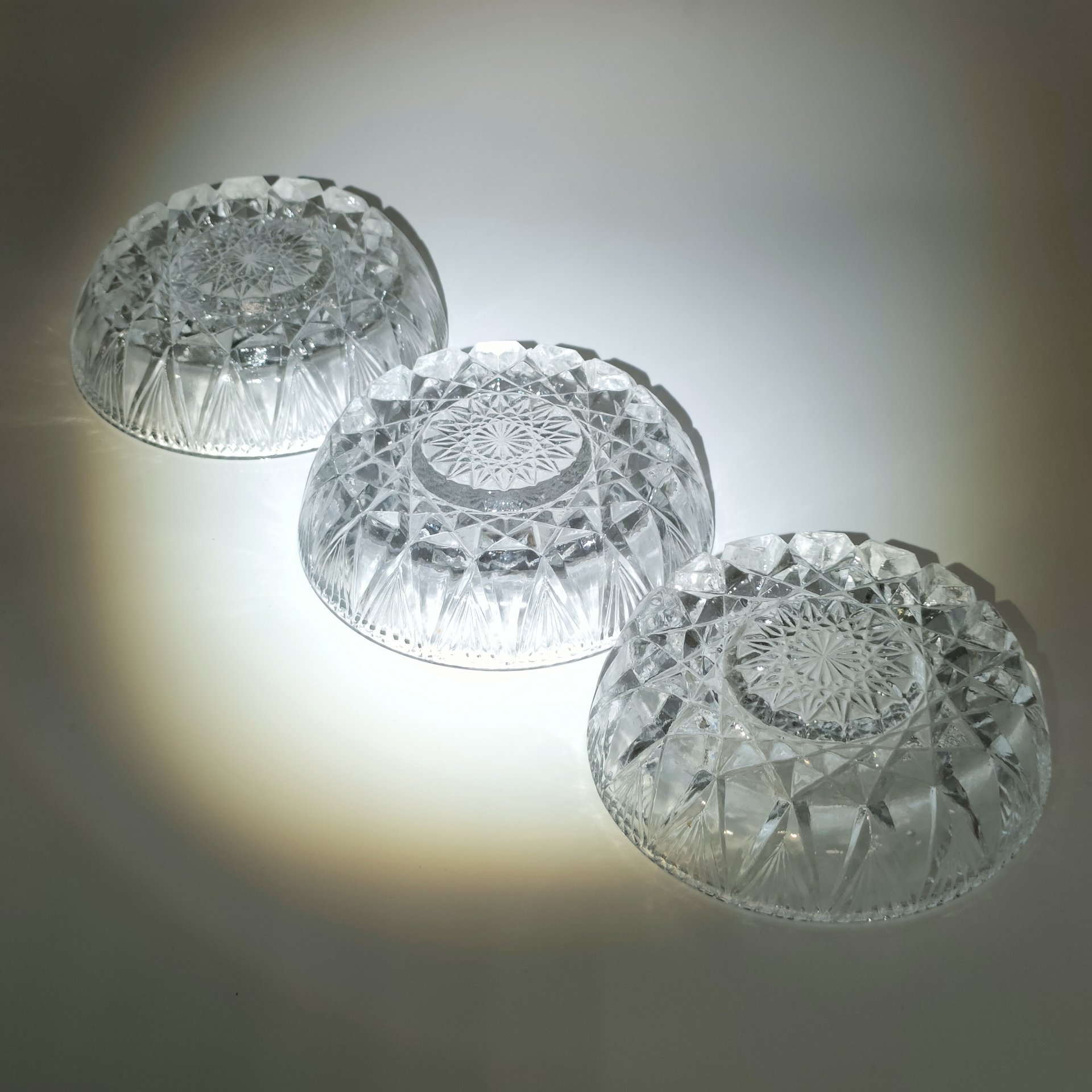 Набор из 3-х розеток с резным геометрическим декором, хрусталь, алмазная грань, СССР, 1970-1990 гг.