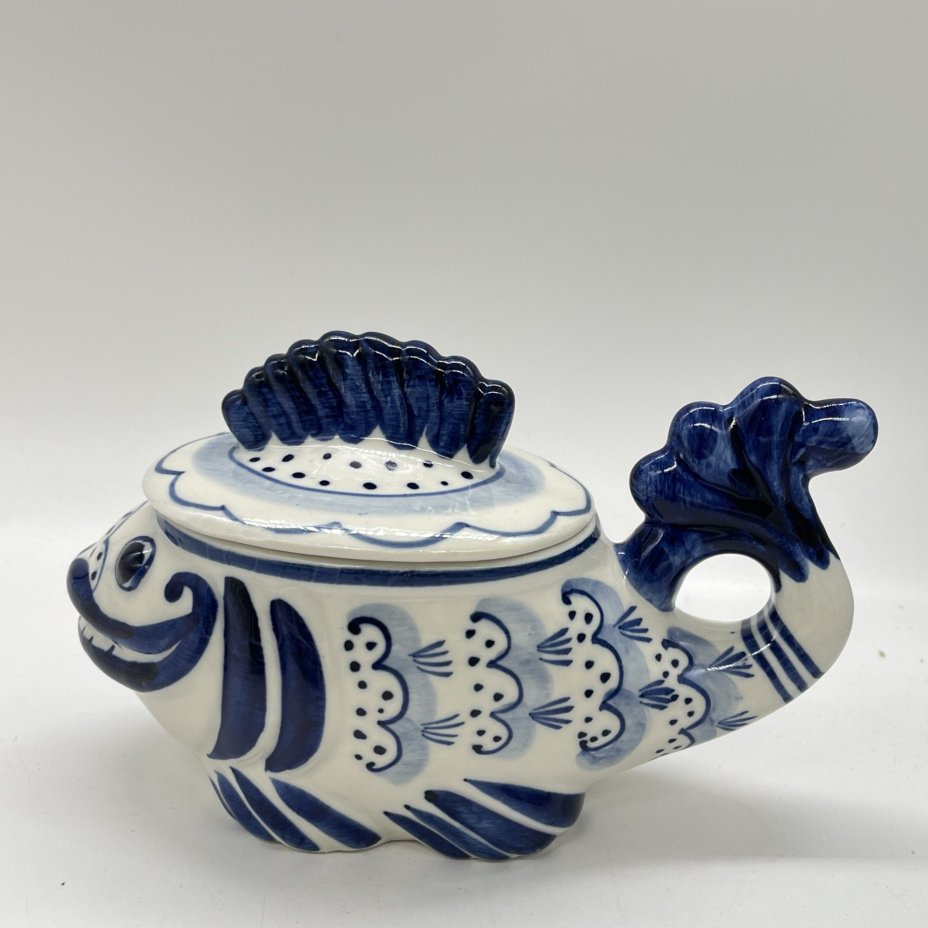 Сахарница "Рыба-кит" с расписным декором, фарфор, роспись, Объединение «Гжель», СССР, 1972-1985 гг.