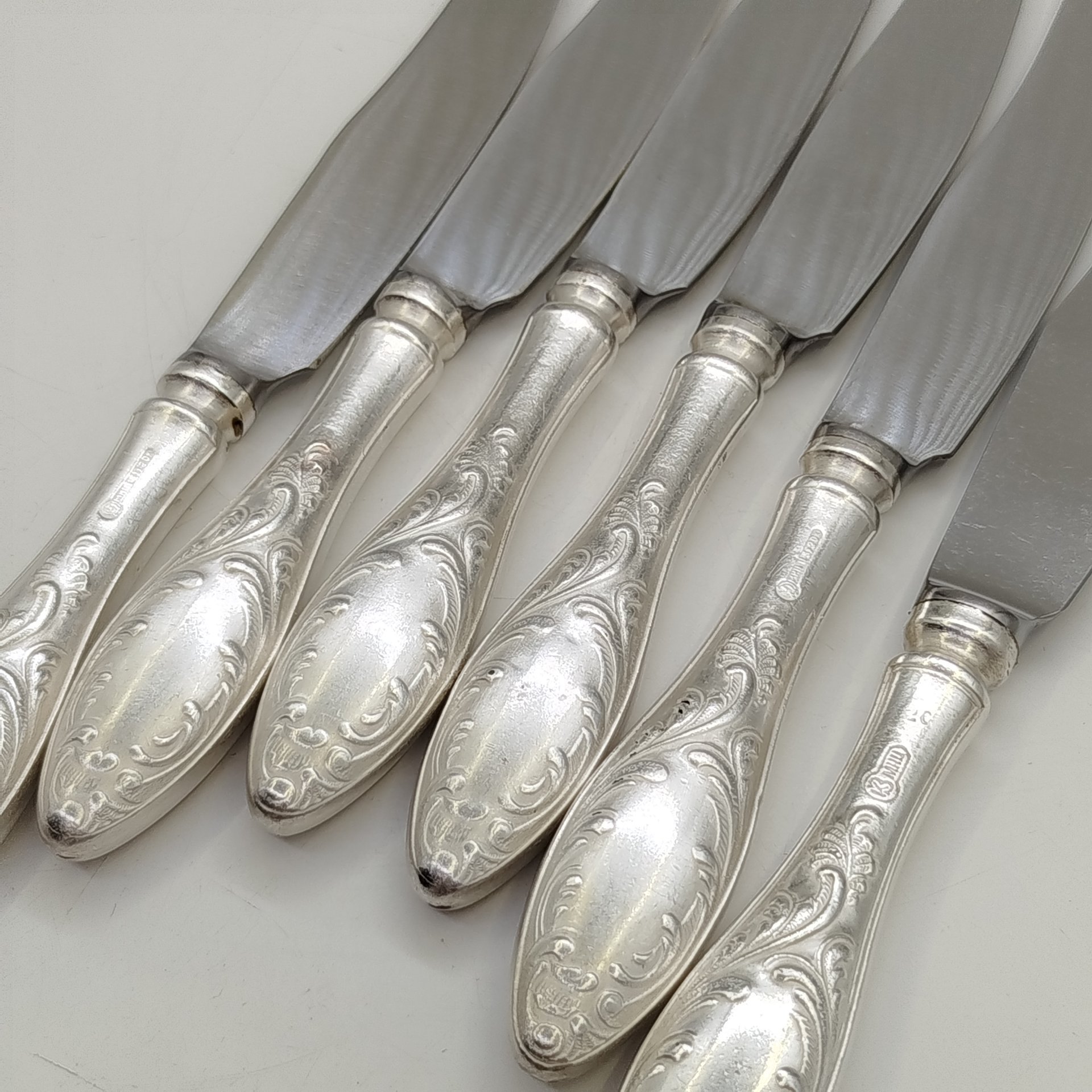 Набор из шести столовых ножей "Пламя", мНЦ (медь-никель-цинк), сталь, Кольчугинский завод цветных металлов, СССР, 1960-1980 гг.