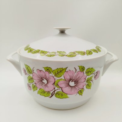 Супница с цветочным декором в розово-зеленой гамме, фарфор, печать, Epiag Royal Czechoslovakia, Чехословакия, 1970-1990 гг.